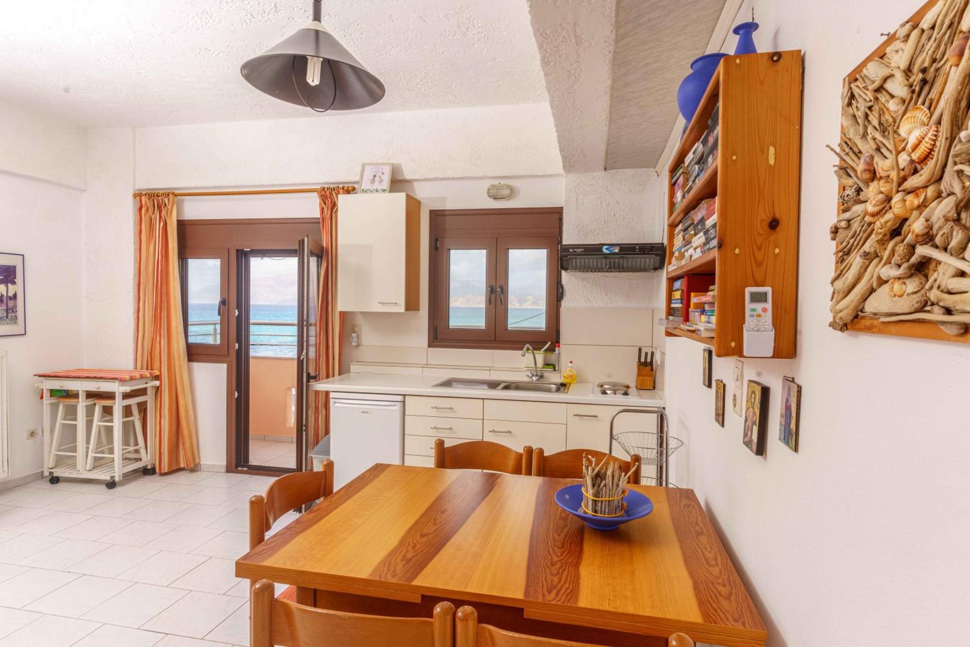 Alexander Beach Hotel Каламакі Екстер'єр фото
