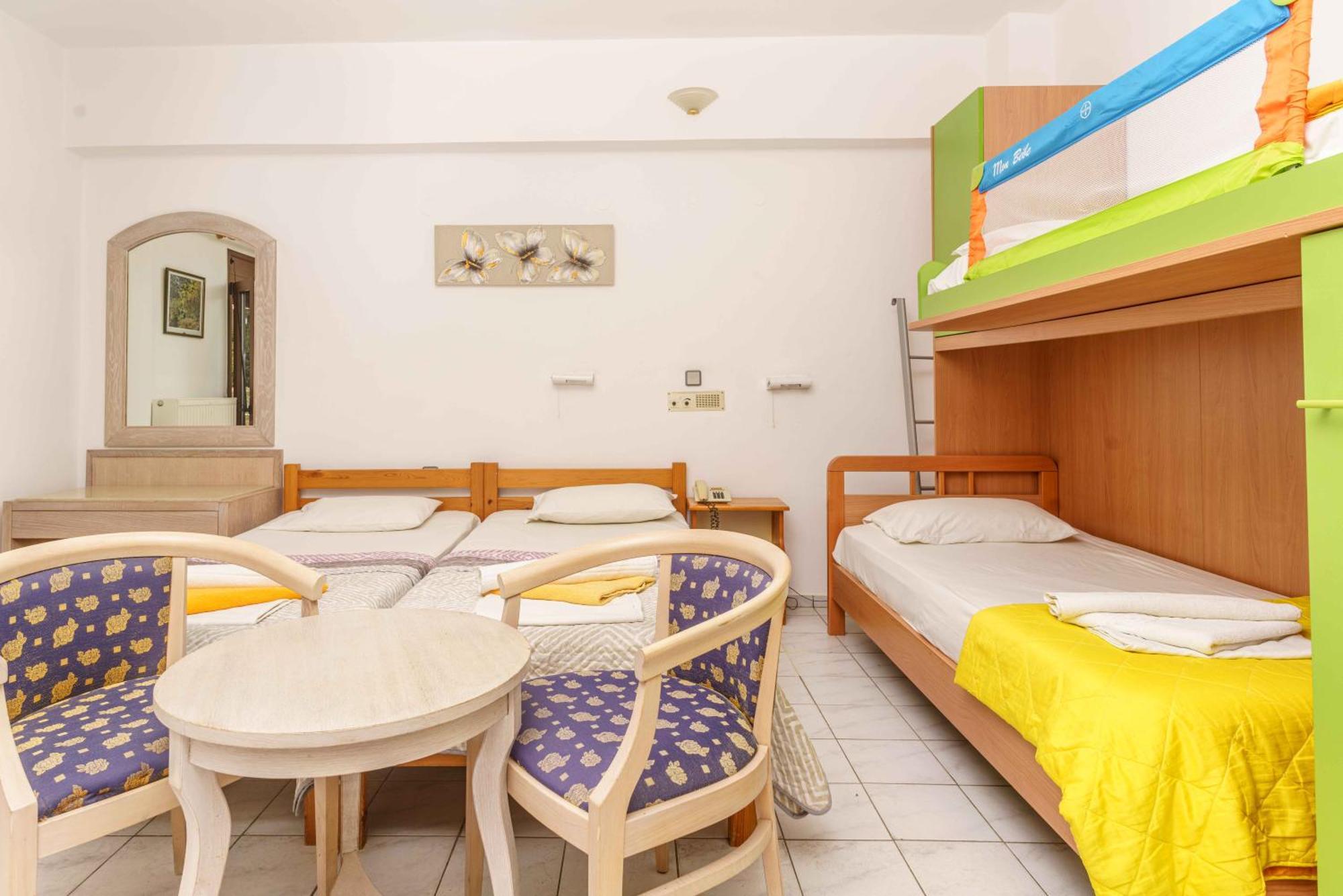 Alexander Beach Hotel Каламакі Екстер'єр фото